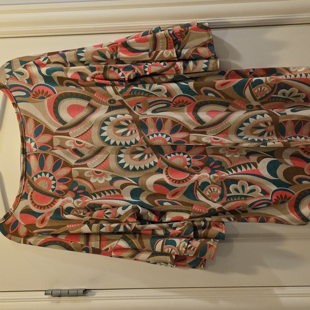 NWOT Hayzel Large Tan Brown Pink And Teal  and Patterned Top - Picture 3 of 5